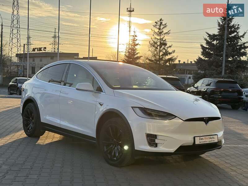 Позашляховик / Кросовер Tesla Model X 2020 в Чернівцях фото 11 Позашляховик / Кросовер Tesla Model X 2020 в Чернівцях