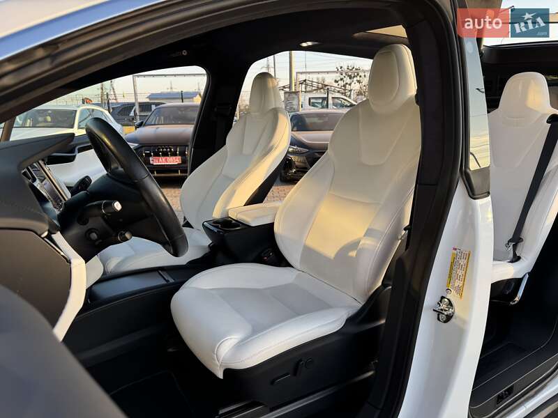 Позашляховик / Кросовер Tesla Model X 2020 в Чернівцях фото 20 Позашляховик / Кросовер Tesla Model X 2020 в Чернівцях