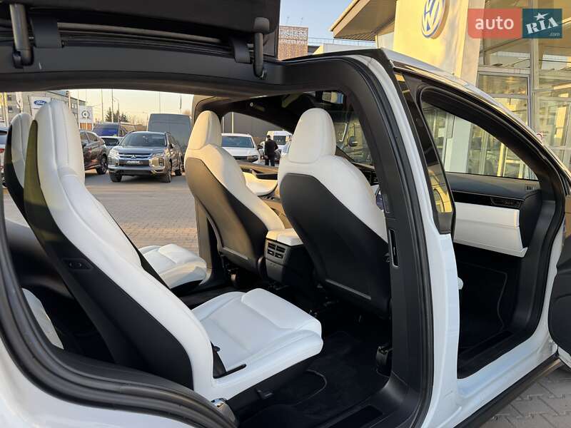 Позашляховик / Кросовер Tesla Model X 2020 в Чернівцях фото 25 Позашляховик / Кросовер Tesla Model X 2020 в Чернівцях