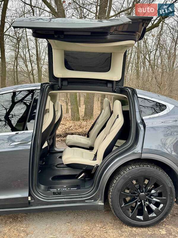 Позашляховик / Кросовер Tesla Model X 2018 в Білій Церкві