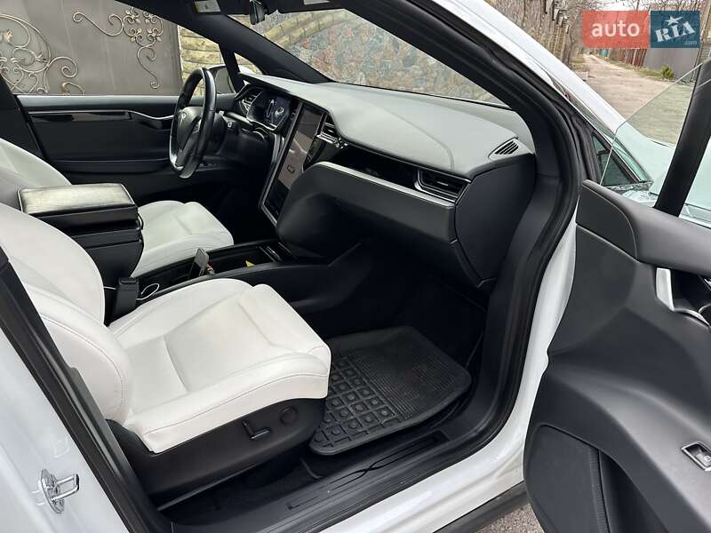 Позашляховик / Кросовер Tesla Model X 2018 в Білій Церкві