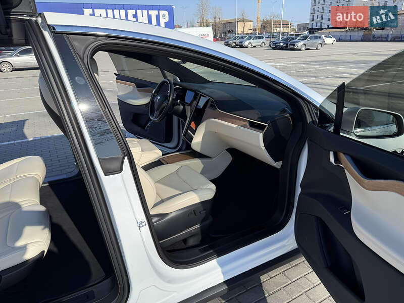 Внедорожник / Кроссовер Tesla Model X 2020 в Тернополе