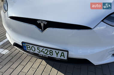 Позашляховик / Кросовер Tesla Model X 2020 в 