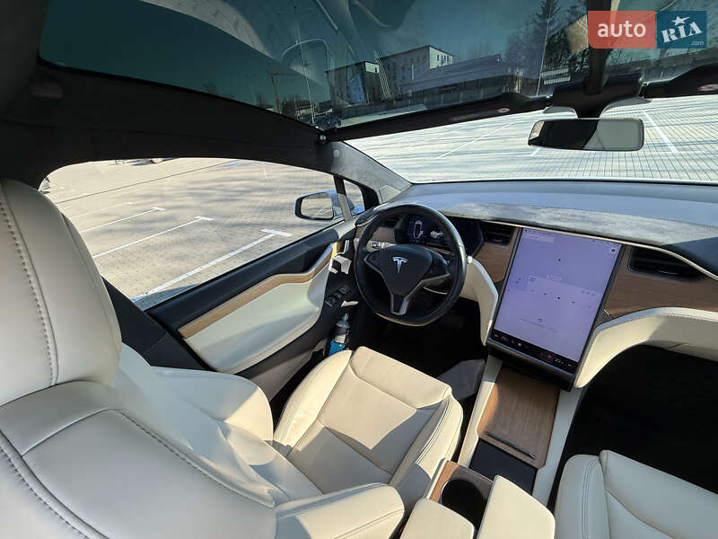 Внедорожник / Кроссовер Tesla Model X 2020 в Тернополе