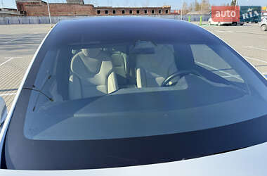 Позашляховик / Кросовер Tesla Model X 2020 в 