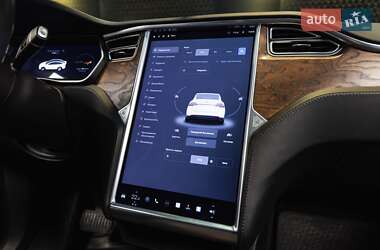 Внедорожник / Кроссовер Tesla Model X 2017 в 