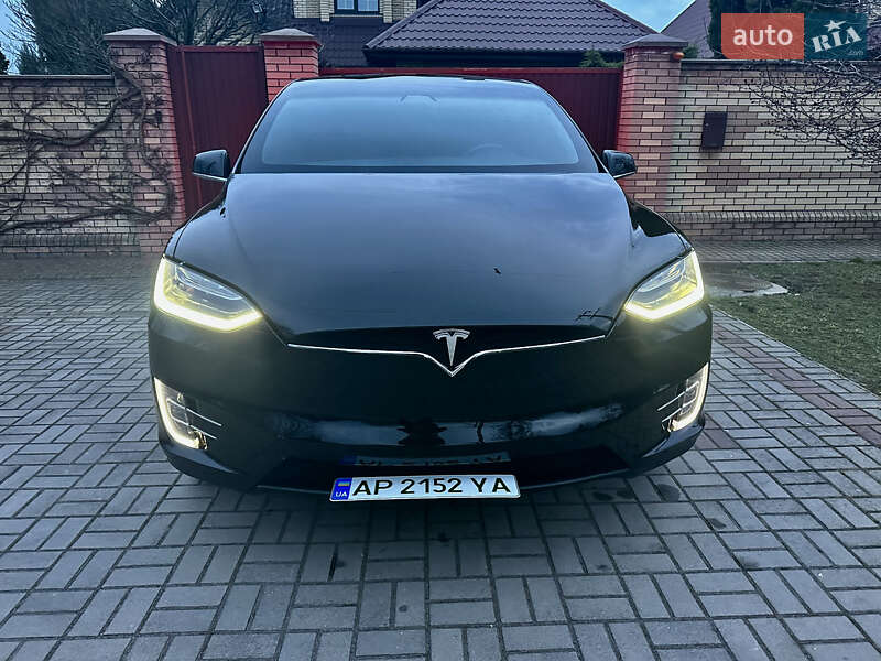 Позашляховик / Кросовер Tesla Model X 2018 в Хмельницькому