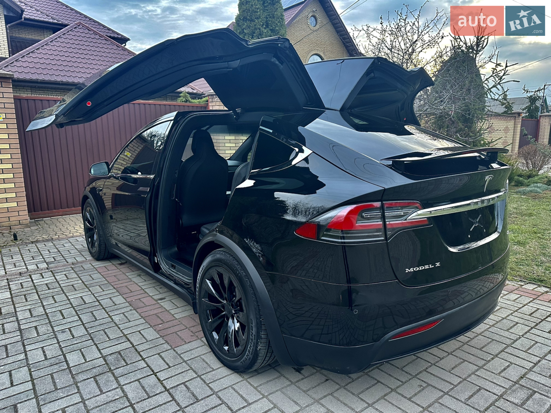 2018 Tesla Model X - мініатюра 28