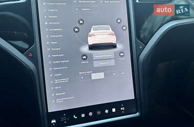 Внедорожник / Кроссовер Tesla Model X 2018 в 