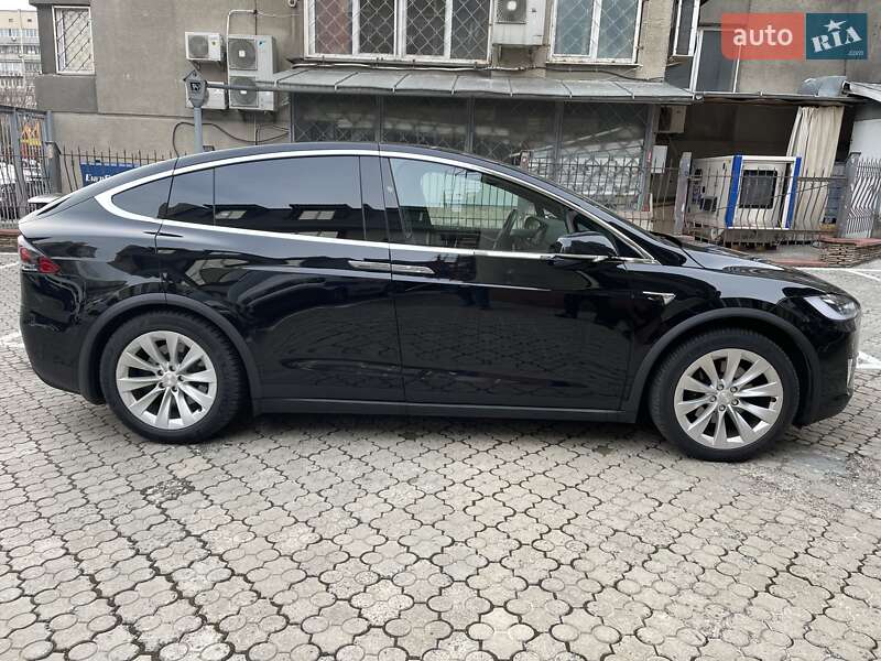 Позашляховик / Кросовер Tesla Model X 2019 в Києві фото 5 Позашляховик / Кросовер Tesla Model X 2019 в Києві