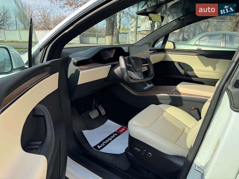 Внедорожник / Кроссовер Tesla Model X 2022 в Запорожье