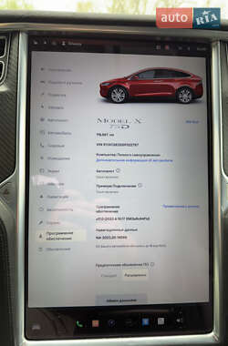 Позашляховик / Кросовер Tesla Model X 2016 в 