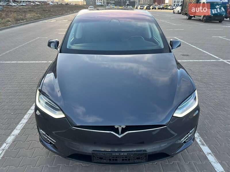 Внедорожник / Кроссовер Tesla Model X 2018 в Киеве