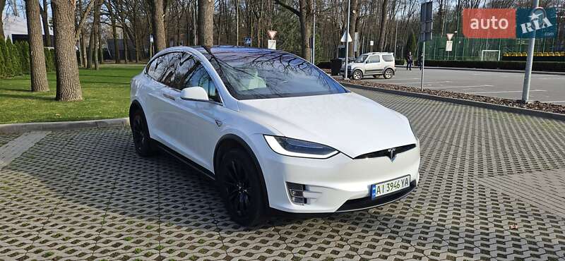 Позашляховик / Кросовер Tesla Model X 2017 в Харкові