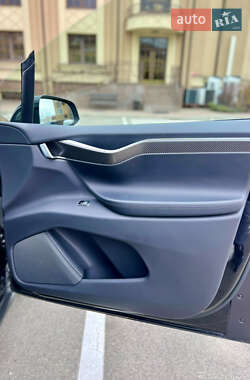 Внедорожник / Кроссовер Tesla Model X 2018 в 