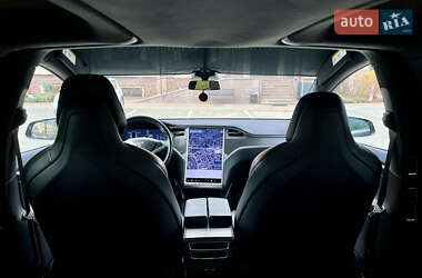Внедорожник / Кроссовер Tesla Model X 2018 в 
