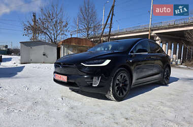 Позашляховик / Кросовер Tesla Model X 2019 в 