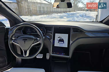 Позашляховик / Кросовер Tesla Model X 2019 в 