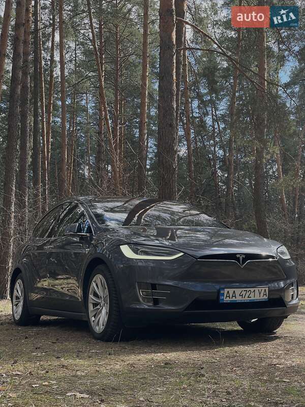 Позашляховик / Кросовер Tesla Model X 2020 в Броварах