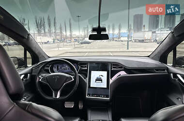 Внедорожник / Кроссовер Tesla Model X 2015 в 