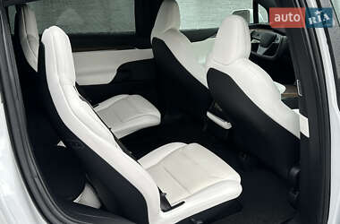 Позашляховик / Кросовер Tesla Model X 2022 в 