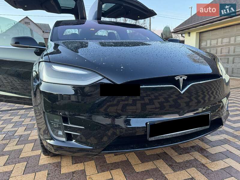 Tesla Model X 2017