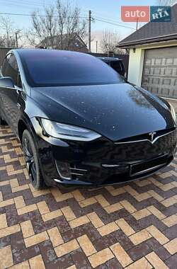 Внедорожник / Кроссовер Tesla Model X 2017 в 