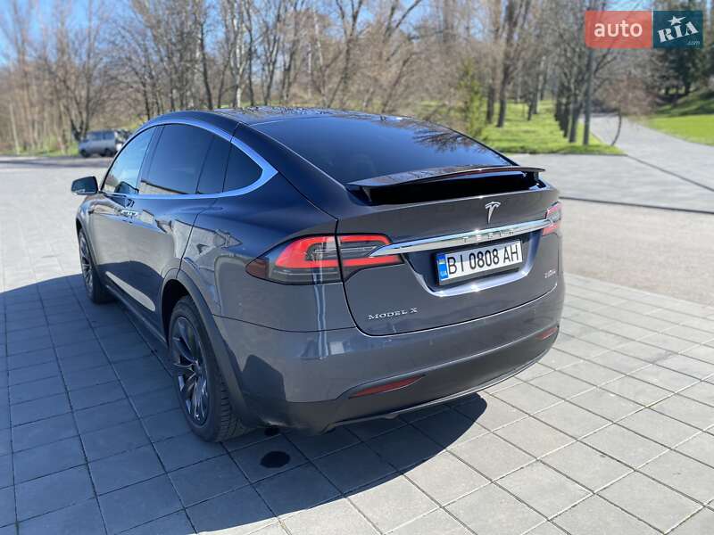 Внедорожник / Кроссовер Tesla Model X 2018 в Кременчуге фото 9 Внедорожник / Кроссовер Tesla Model X 2018 в Кременчуге