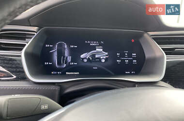 Внедорожник / Кроссовер Tesla Model X 2017 в 