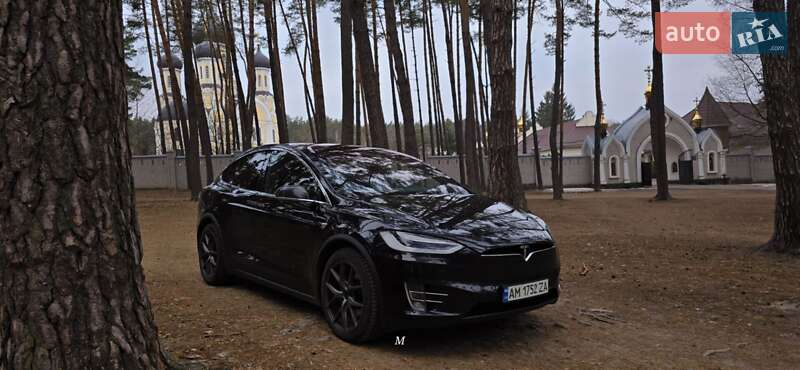 Tesla Model X 2017
