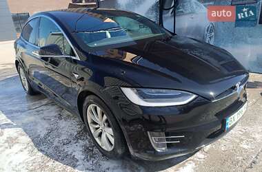 Внедорожник / Кроссовер Tesla Model X 2017 в 