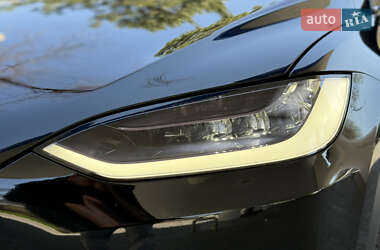Внедорожник / Кроссовер Tesla Model X 2023 в 