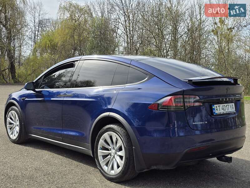 Позашляховик / Кросовер Tesla Model X 2018 в Калуші