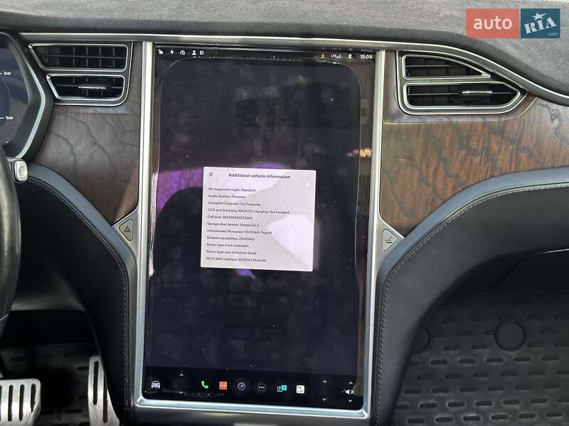 Позашляховик / Кросовер Tesla Model X 2016 в Києві