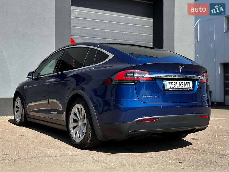 Позашляховик / Кросовер Tesla Model X 2016 в Києві