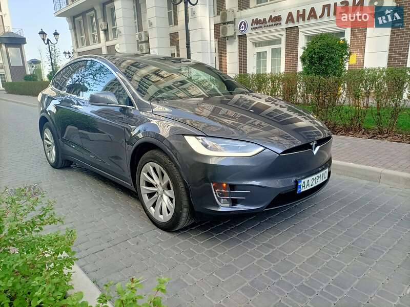 Позашляховик / Кросовер Tesla Model X 2017 в Києві фото 3 Позашляховик / Кросовер Tesla Model X 2017 в Києві