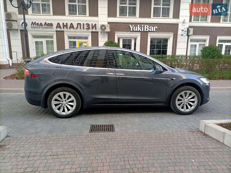 Позашляховик / Кросовер Tesla Model X 2017 в Києві фото 4 Позашляховик / Кросовер Tesla Model X 2017 в Києві