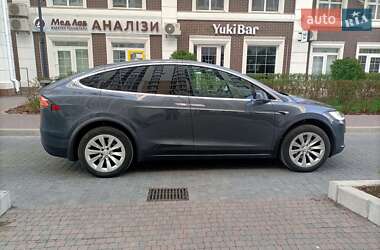 Внедорожник / Кроссовер Tesla Model X 2017 в 
