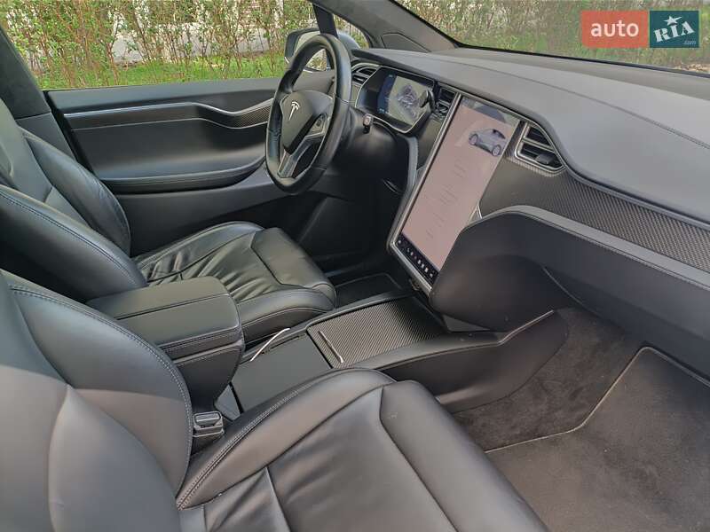 Позашляховик / Кросовер Tesla Model X 2017 в Києві фото 13 Позашляховик / Кросовер Tesla Model X 2017 в Києві