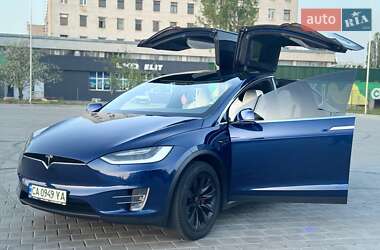 Позашляховик / Кросовер Tesla Model X 2017 в 