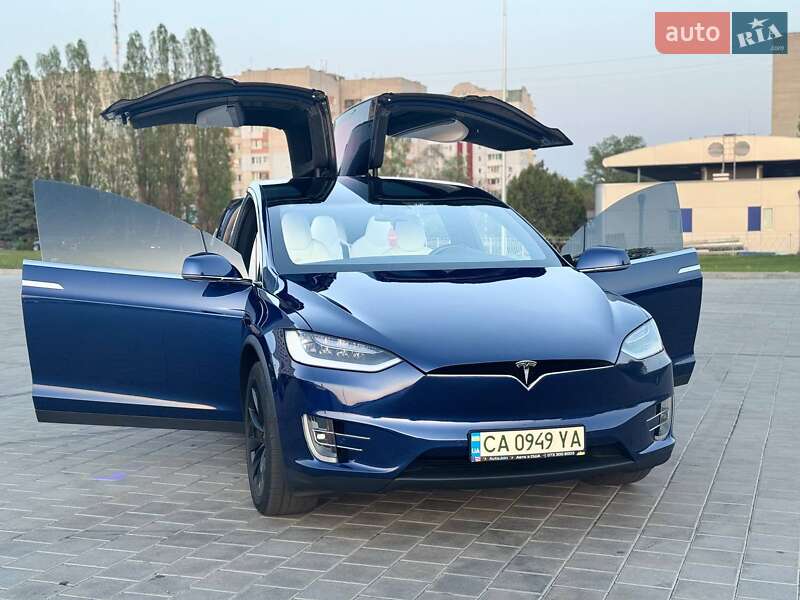 Позашляховик / Кросовер Tesla Model X 2017 в Черкасах