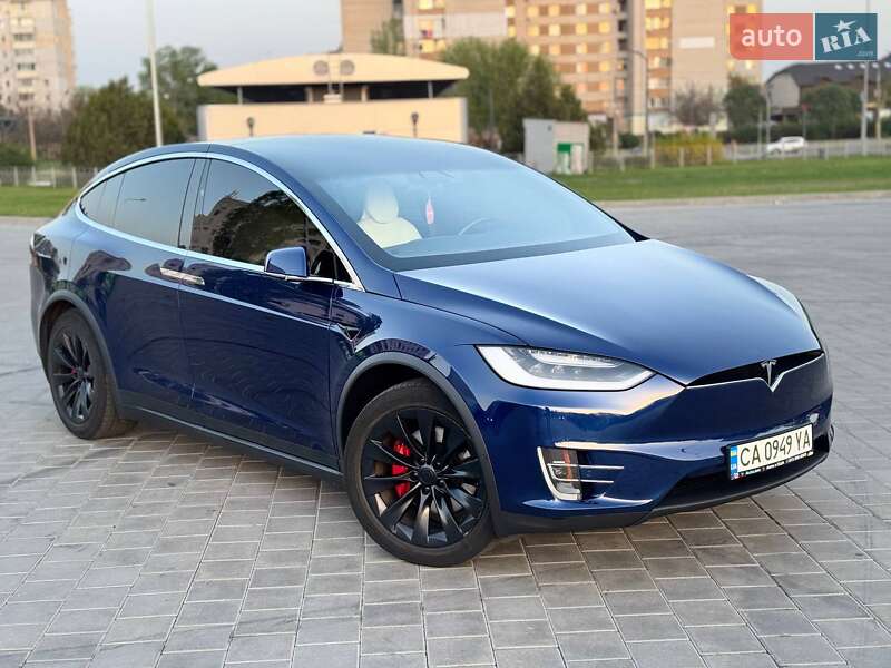 Позашляховик / Кросовер Tesla Model X 2017 в Черкасах