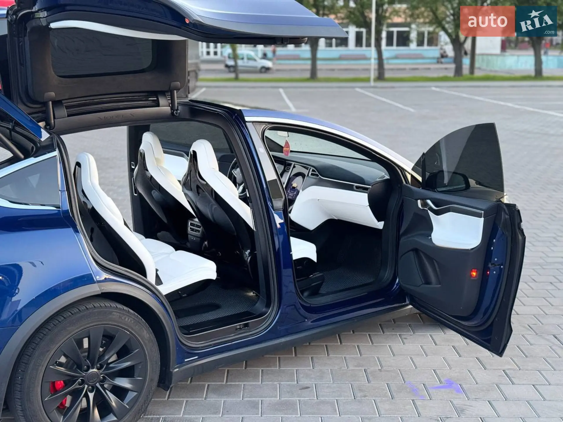 2017 Tesla Model X - мініатюра 27