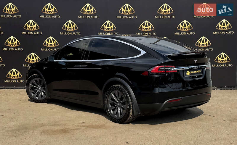 Позашляховик / Кросовер Tesla Model X 2018 в Києві