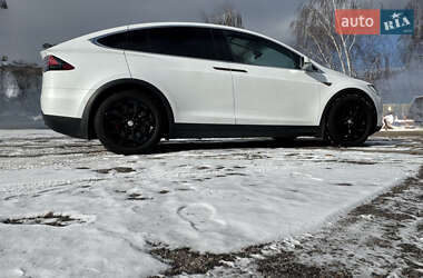 Внедорожник / Кроссовер Tesla Model X 2015 в 