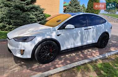 Внедорожник / Кроссовер Tesla Model X 2018 в 