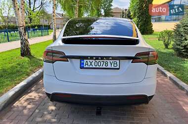 Внедорожник / Кроссовер Tesla Model X 2018 в 
