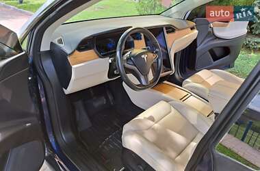 Внедорожник / Кроссовер Tesla Model X 2018 в 