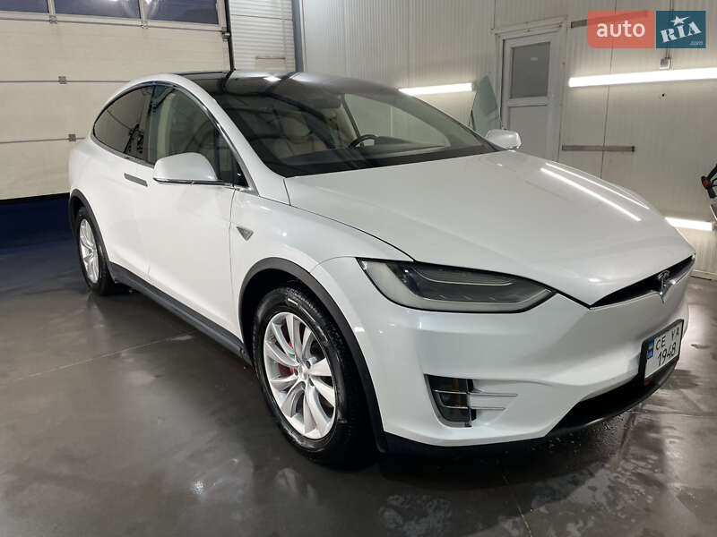 Внедорожник / Кроссовер Tesla Model X 2016 в Черновцах