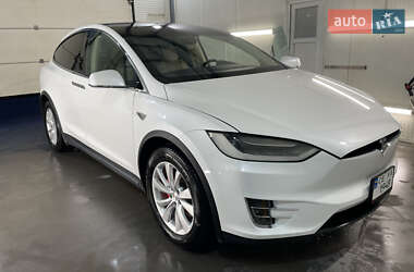 Внедорожник / Кроссовер Tesla Model X 2016 в 